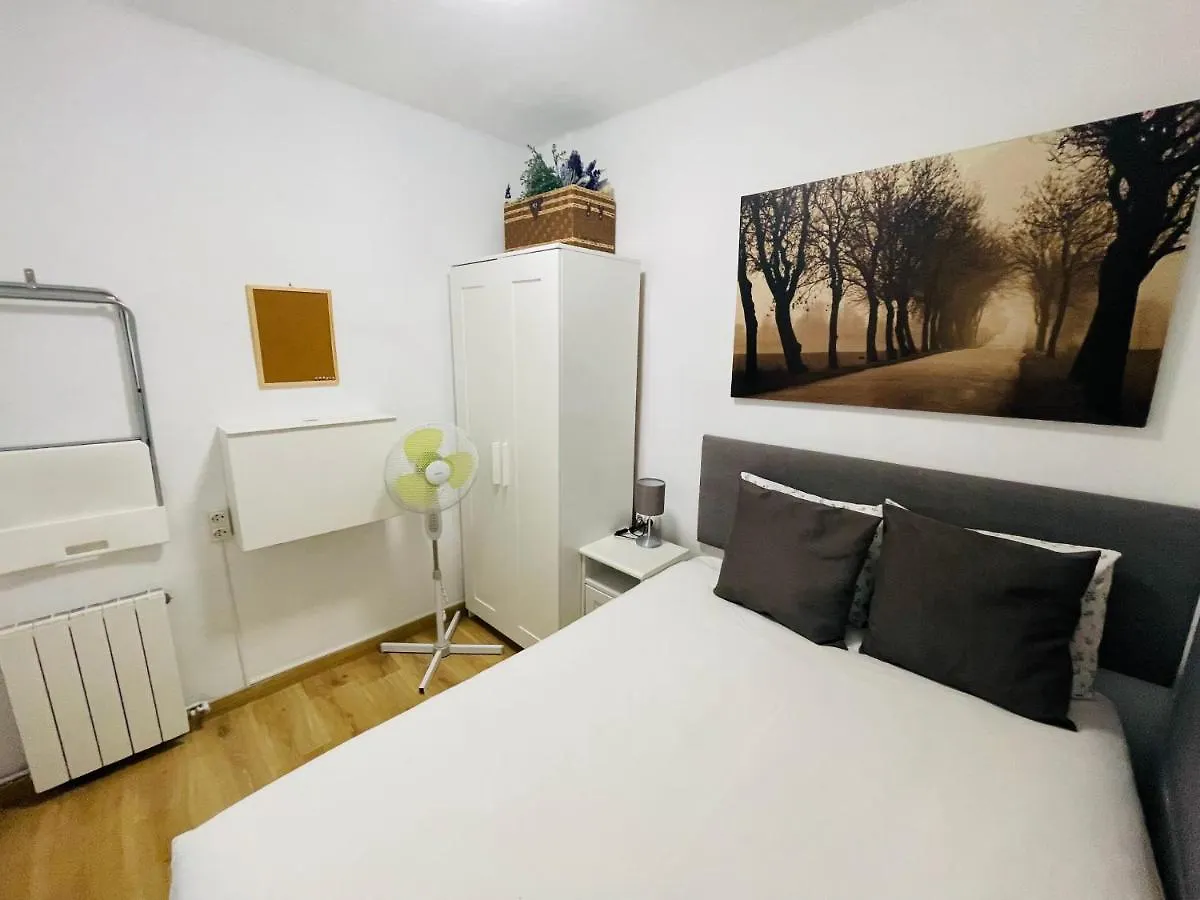 Beach Apartment Barca 6 산트 아드리아 데 베소스
